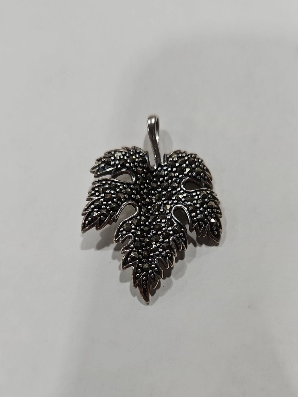 Vintage 925 Sterling Silver Marcasite Maple Leaf Pendant Necklace